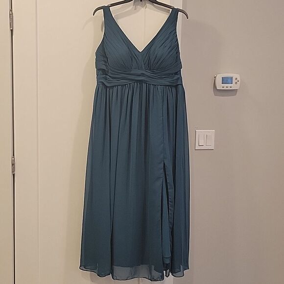 Azazie Bridesmaid Dress ,size C - Picture 4 of 9
